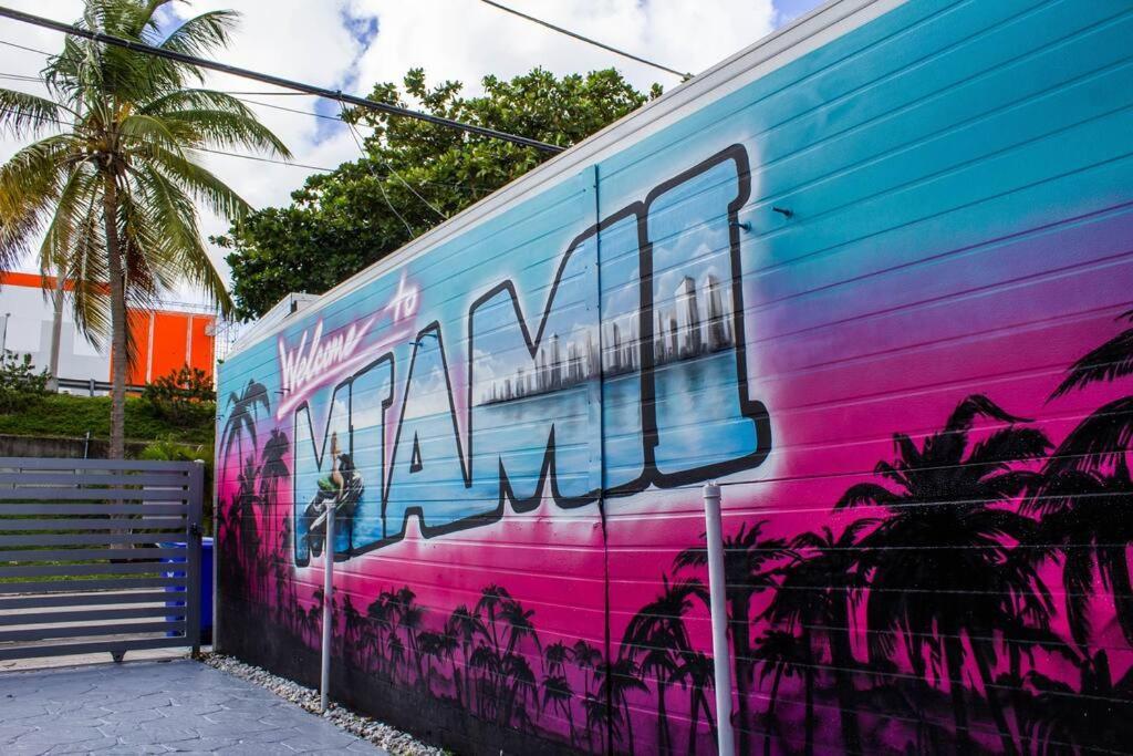 Cozy & Colorful Miami Art Canvas W/Hottub & Murals Ngoại thất bức ảnh