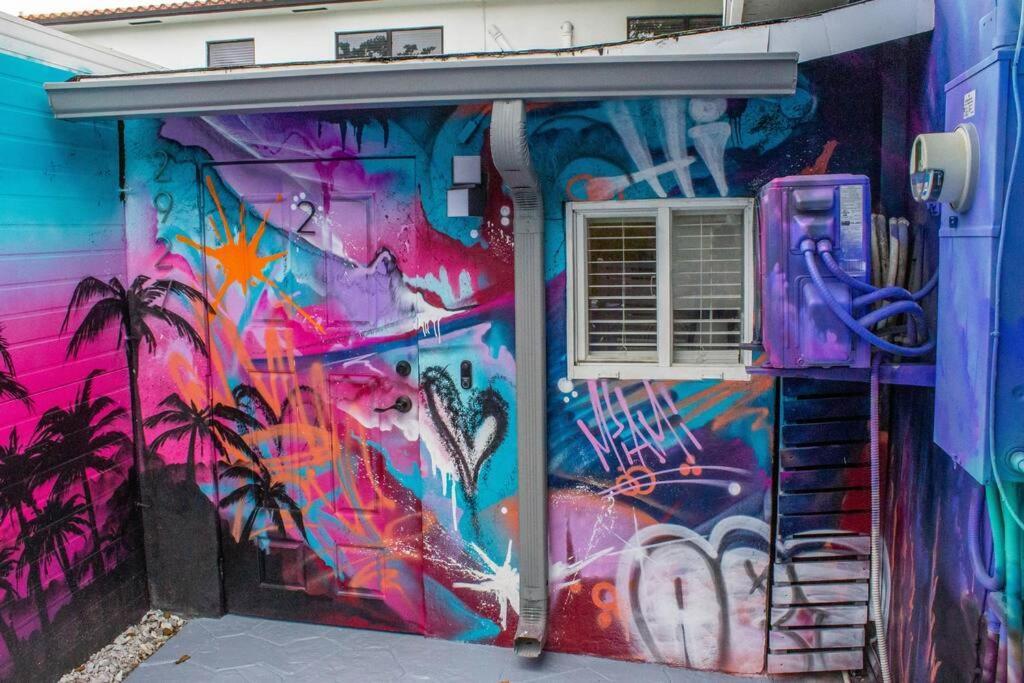 Cozy & Colorful Miami Art Canvas W/Hottub & Murals Ngoại thất bức ảnh